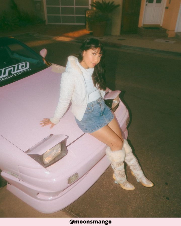 car poses for woman - @moonsmango - on da hood