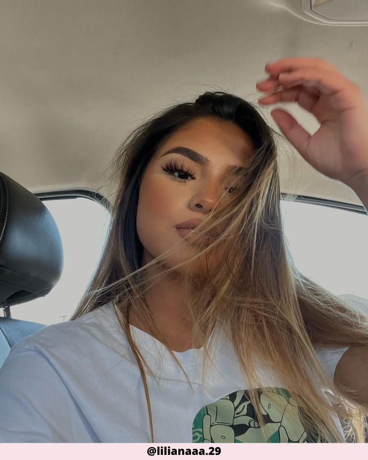 car poses for woman - @lilianaaa.29 - car selfie